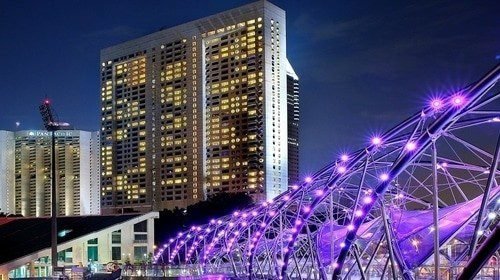 The Ritz Carlton Millenia Hotel, one of the many hotels close to Midtown Modern