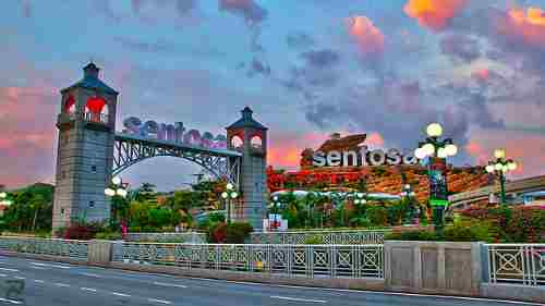 Sentosa, Singapore's premier lifestyle and entertainment destination, is just 2 MRT stations from TMW Maxwell condo.