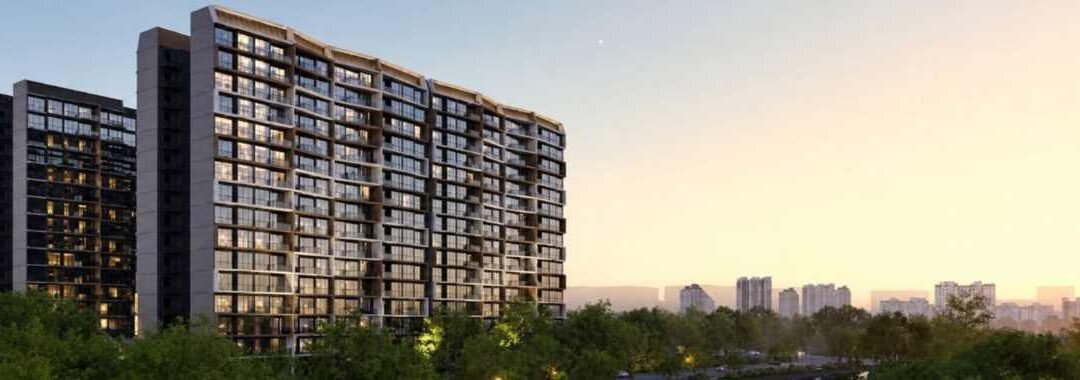 Lucerne Grand Condominium next to Lakeside MRT station