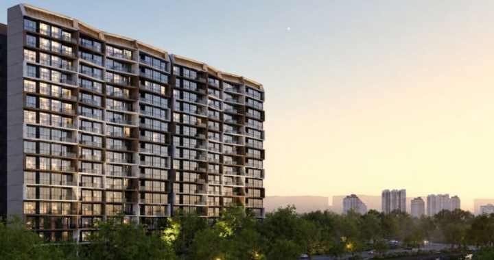Lucerne Grand Condominium next to Lakeside MRT station